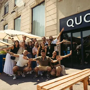 بيت شباب Quo, ميلان